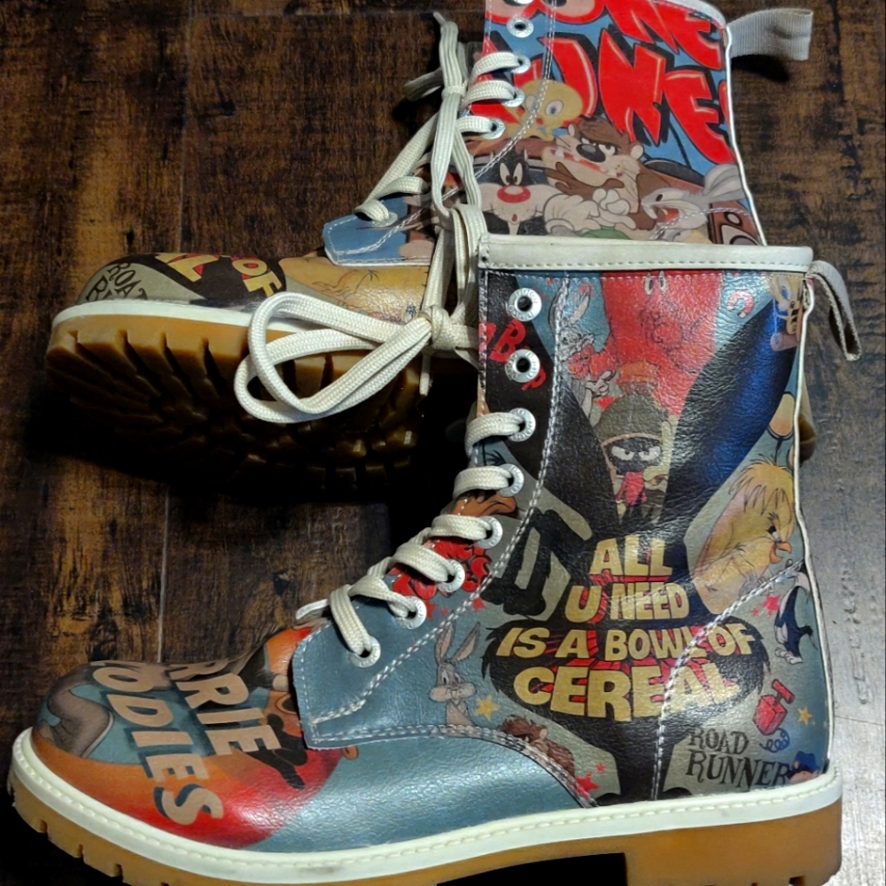 Dogo Long Boots Size 38 Merrie Melodies